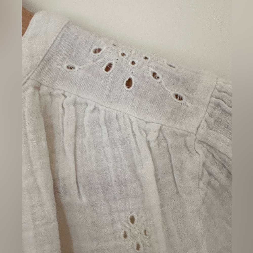 Zara Girl’s Eyelet Cream Blouse size 7 - Picture 4 of 7
